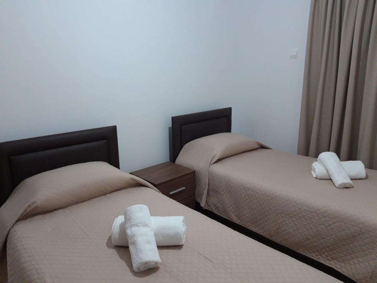 Costas Two-Bedroom Ground Floor Apartment Pafos Zewnętrze zdjęcie