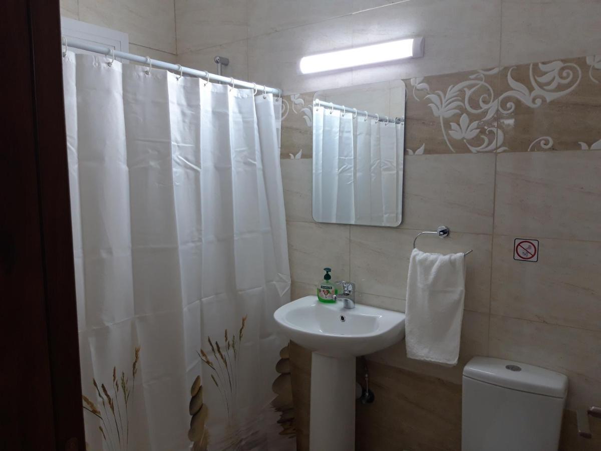Costas Two-Bedroom Ground Floor Apartment Pafos Zewnętrze zdjęcie