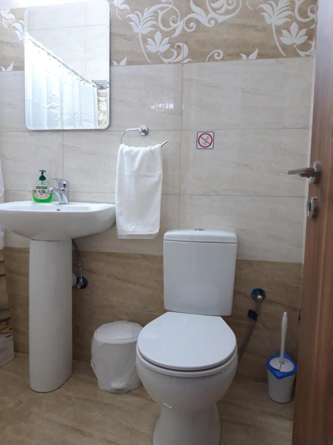 Costas Two-Bedroom Ground Floor Apartment Pafos Zewnętrze zdjęcie