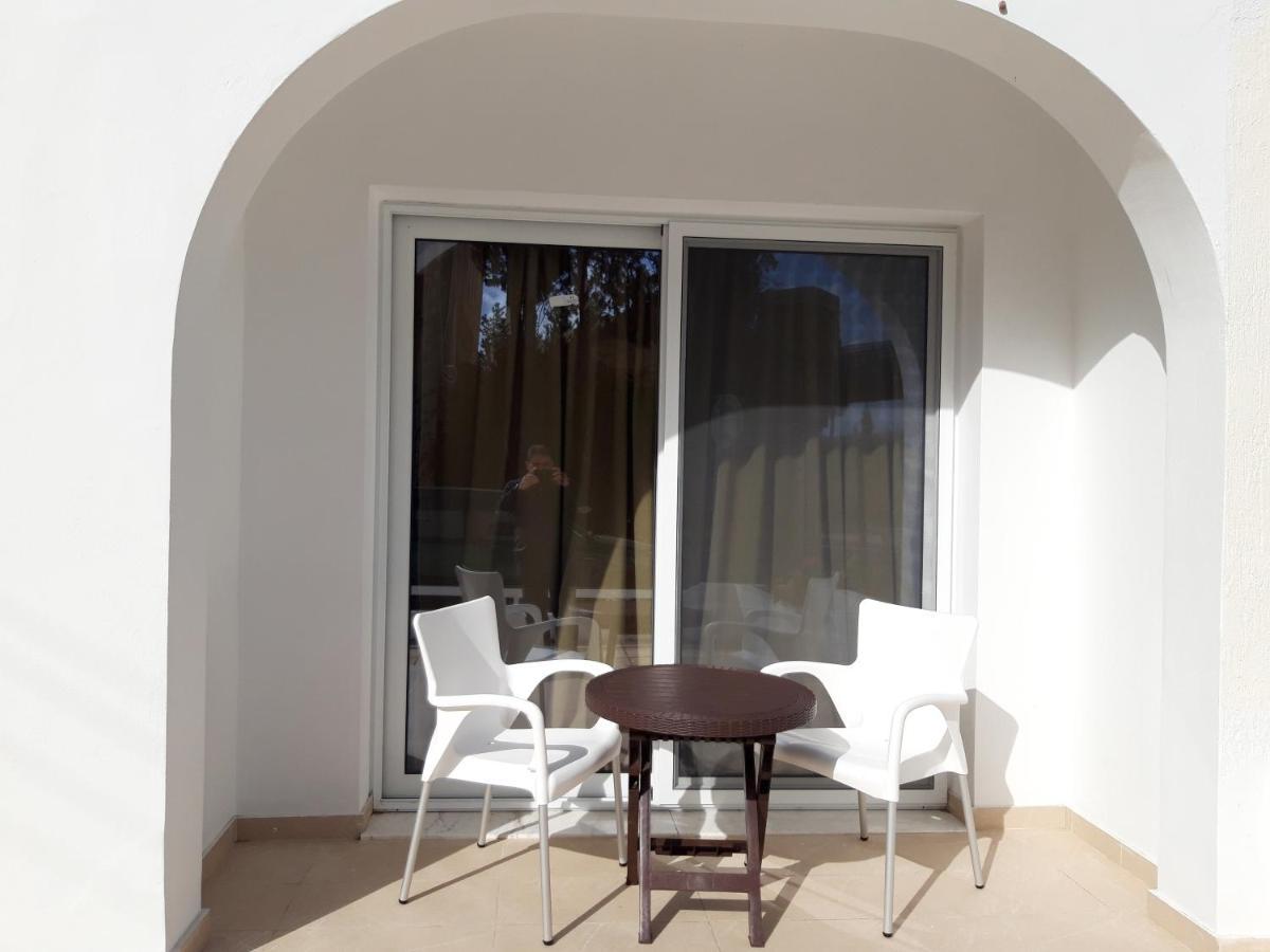 Costas Two-Bedroom Ground Floor Apartment Pafos Zewnętrze zdjęcie
